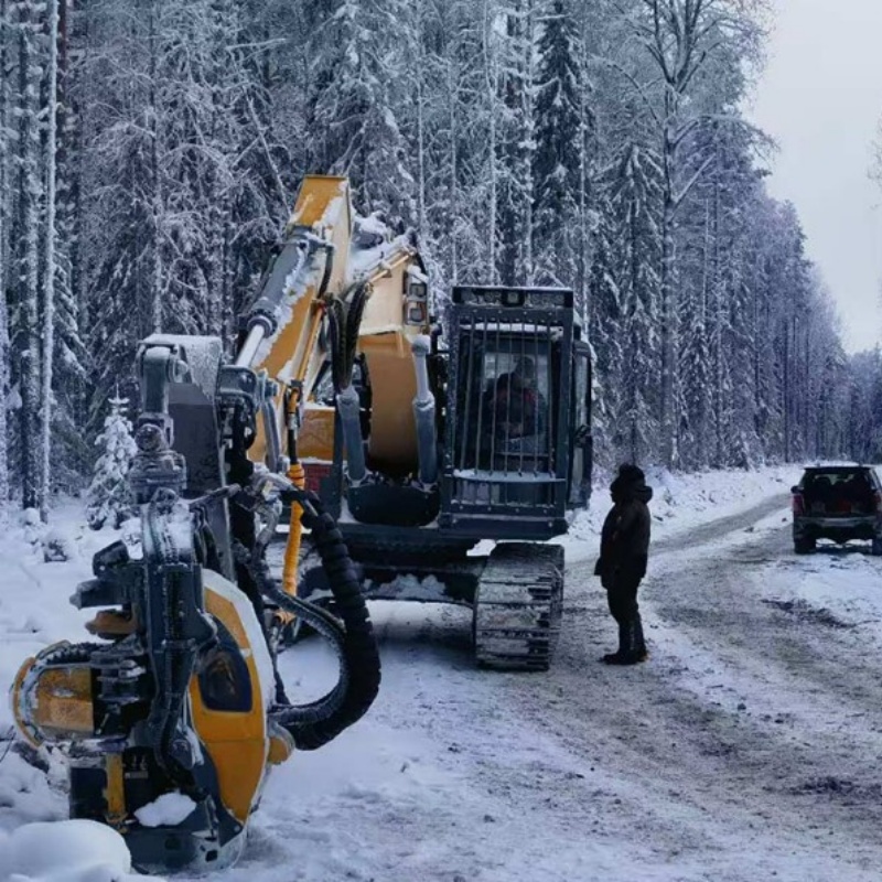 Heavy Equipment And Machinery - Мощное автоматическое оборудование для резки древесины